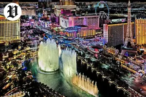 Bellagio fountains and Las Vegas Strip at night – Best Time to Visit Las Vegas